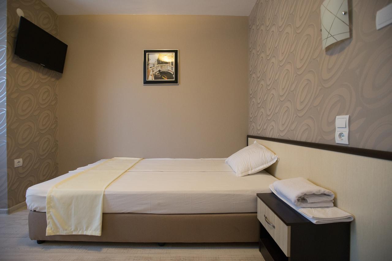Apart Hotel Central Momcilgrad Exterior foto